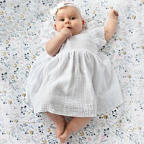 Baby Nellys 2-dielna sada mušelínove šatočky + čelenka, biela, veľ. 86